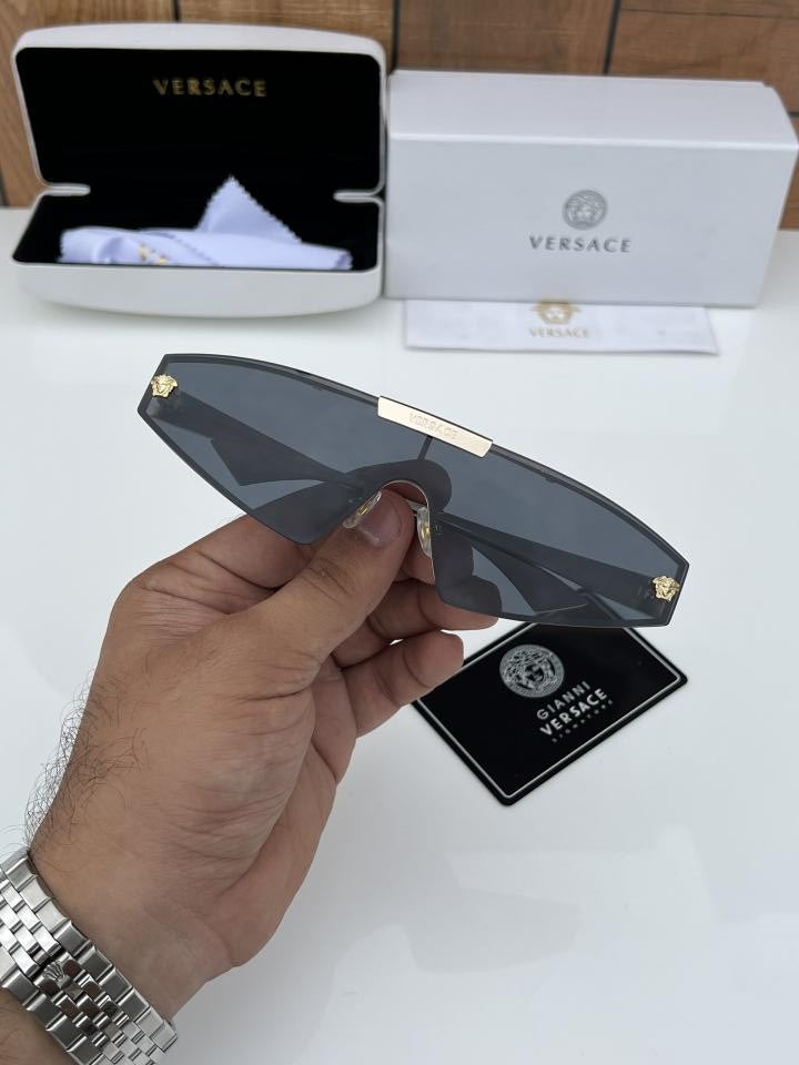 Versa_ce_8051_gold_black