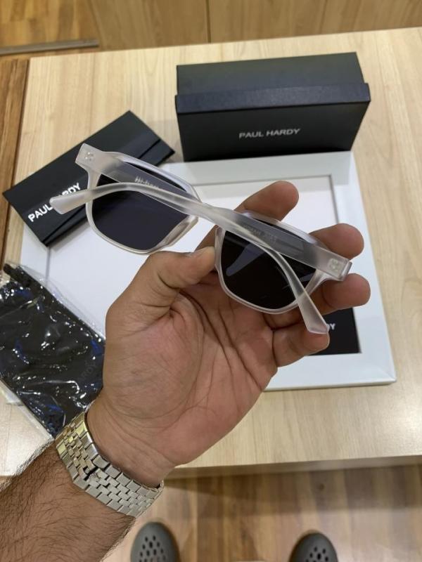 Pa_ul har_dy Y05 white black