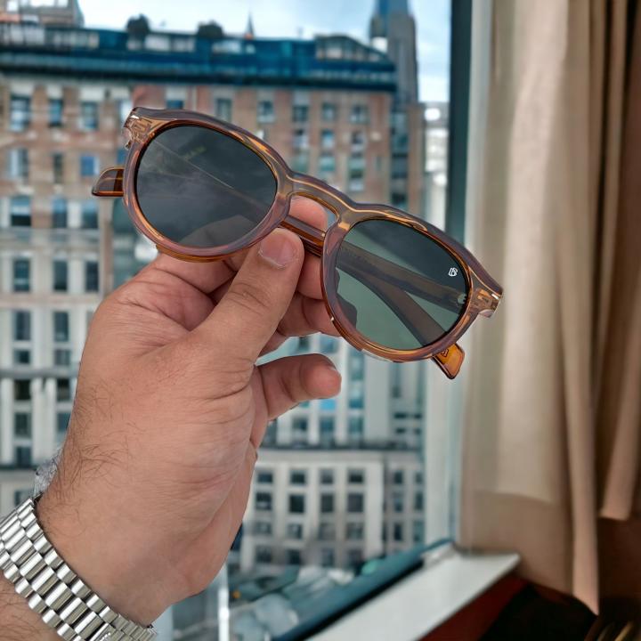 Davi_d_bec_kham_round_brown_green