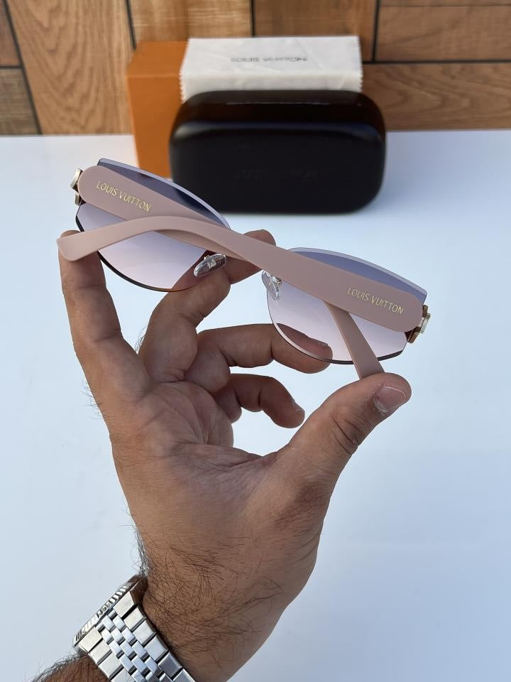 Lou_is_vu_itton_58142_pink