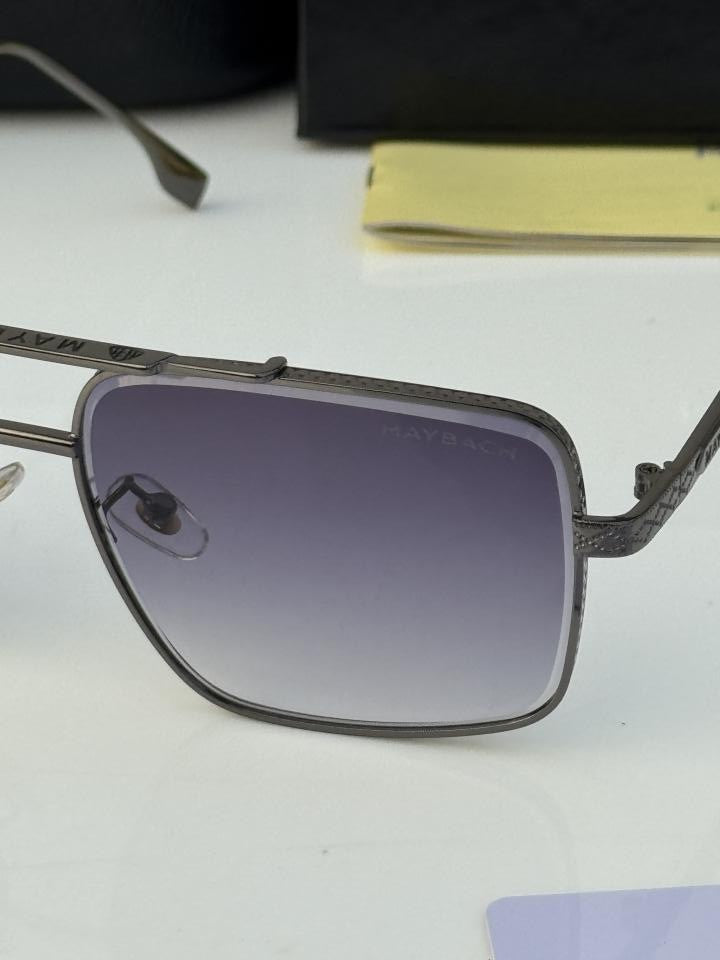 Mayb_ach_78008_black_shaded